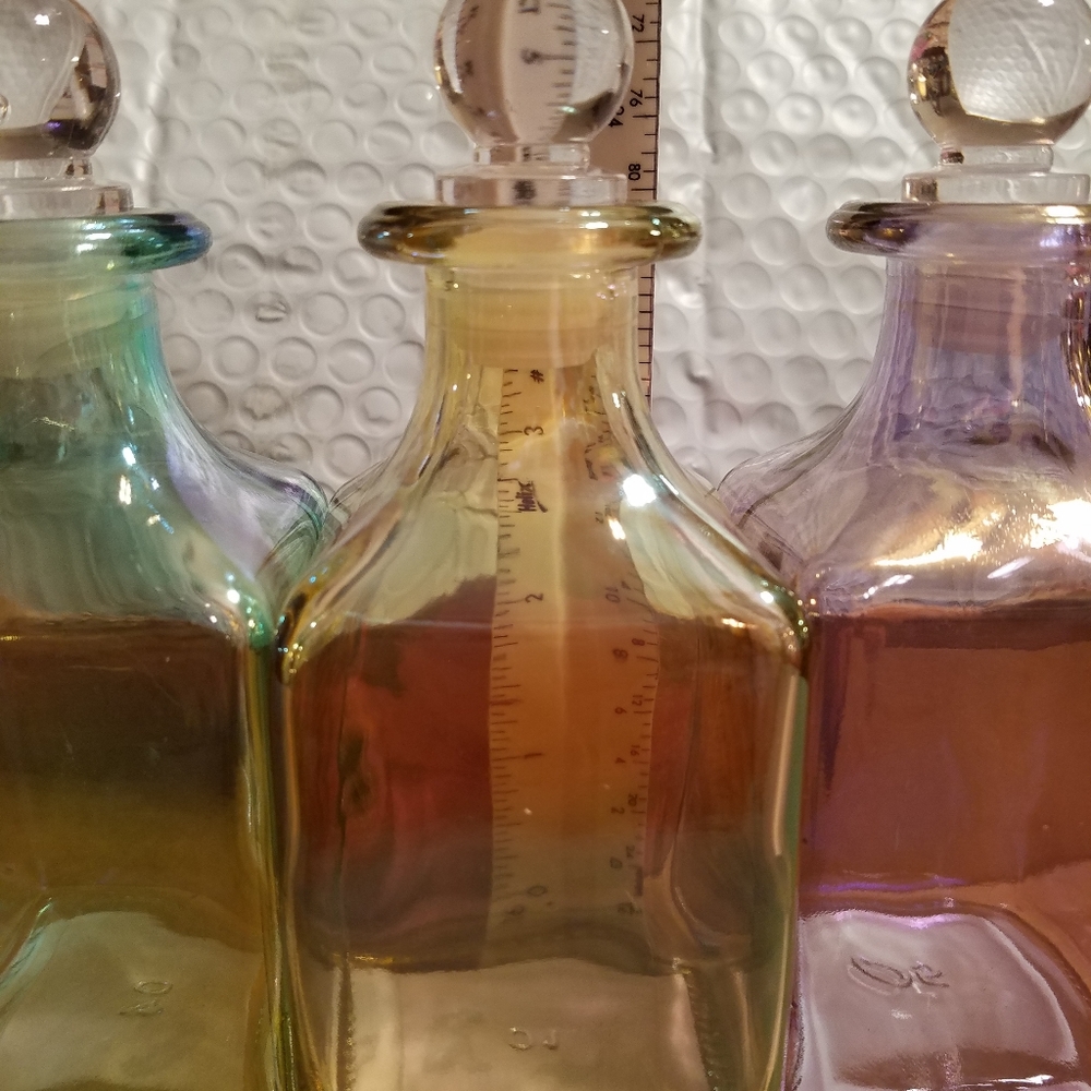 Beautiful colorful glass bottles with lids
3 bott - Picture 9 of 11